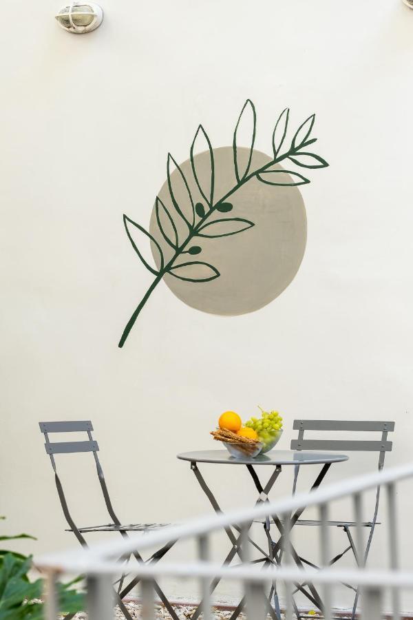 Central5 Boutique Apartments With Common Garden Next To Metro Athen Eksteriør bilde