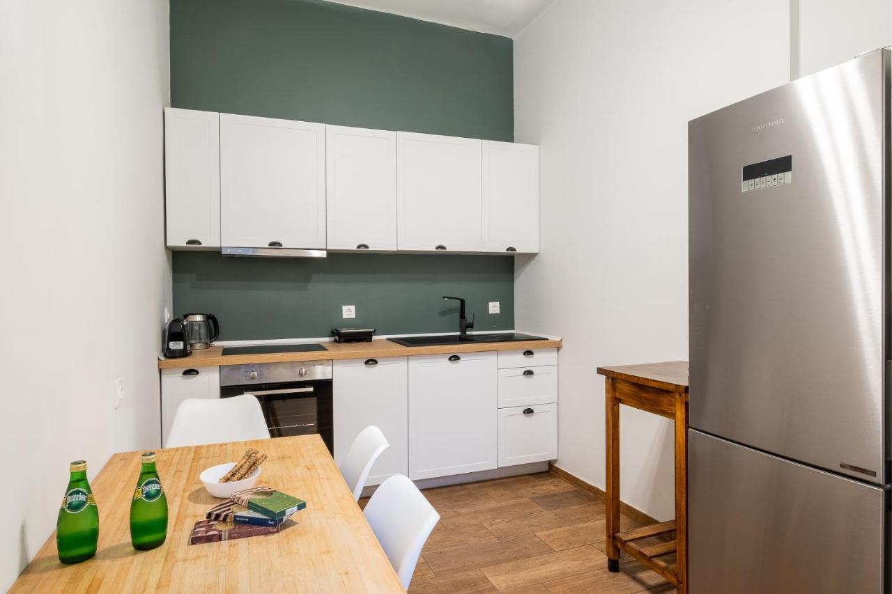 Central5 Boutique Apartments With Common Garden Next To Metro Athen Eksteriør bilde