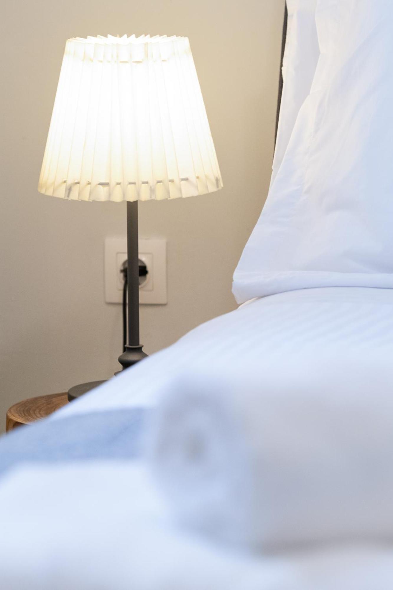 Central5 Boutique Apartments With Common Garden Next To Metro Athen Eksteriør bilde