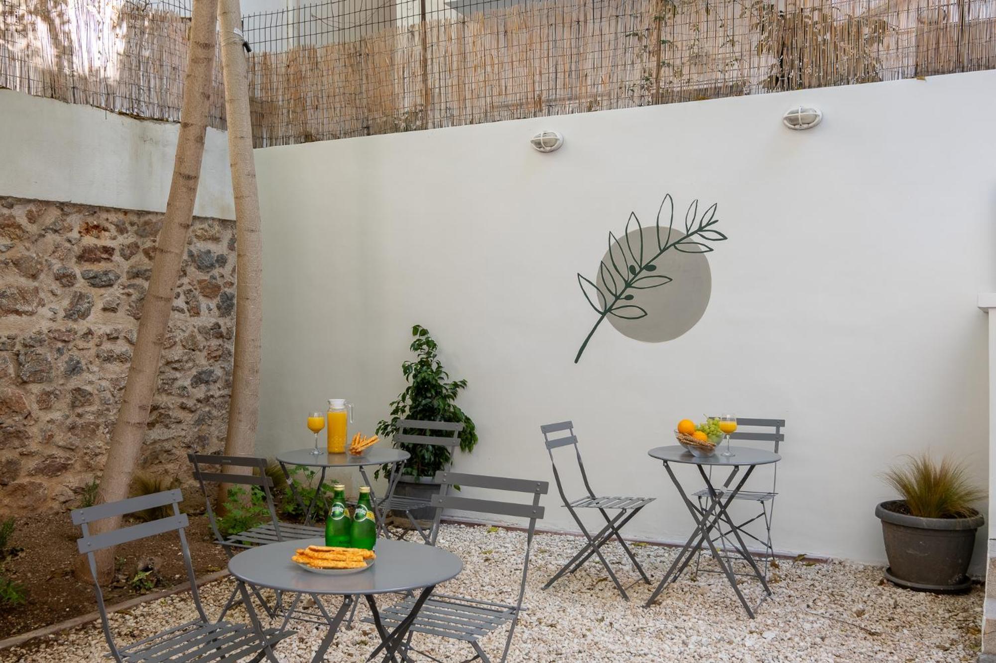 Central5 Boutique Apartments With Common Garden Next To Metro Athen Eksteriør bilde