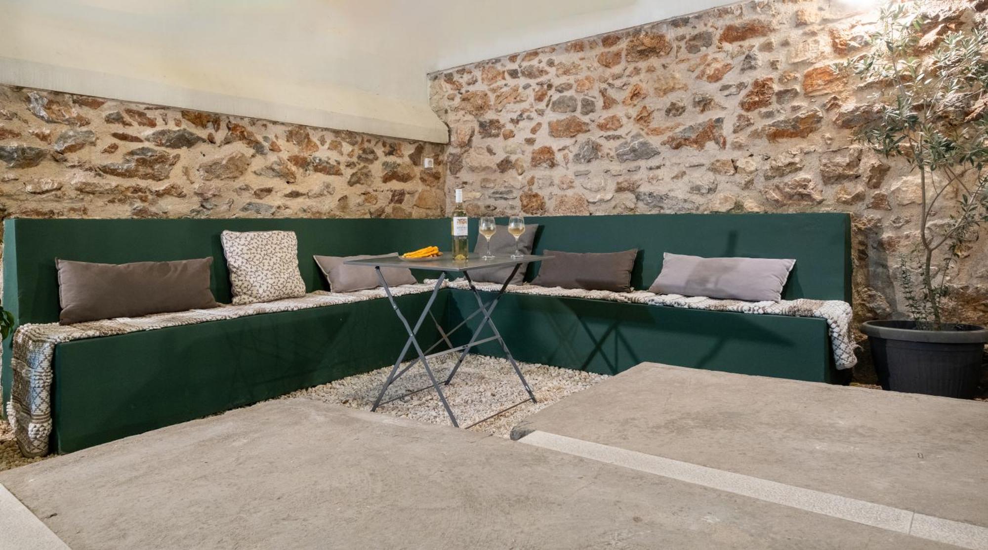 Central5 Boutique Apartments With Common Garden Next To Metro Athen Eksteriør bilde